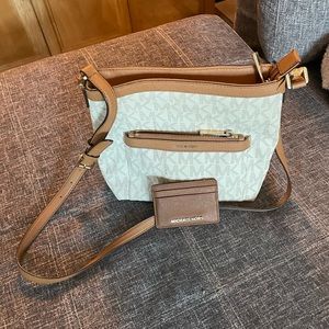 Michael kors crossbody purse and wallet